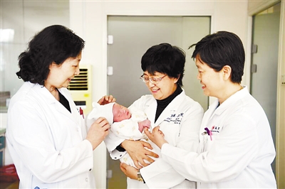 42岁二胎妈妈